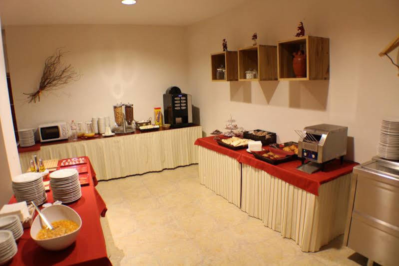 Cubil Hotel Pas De La Casa